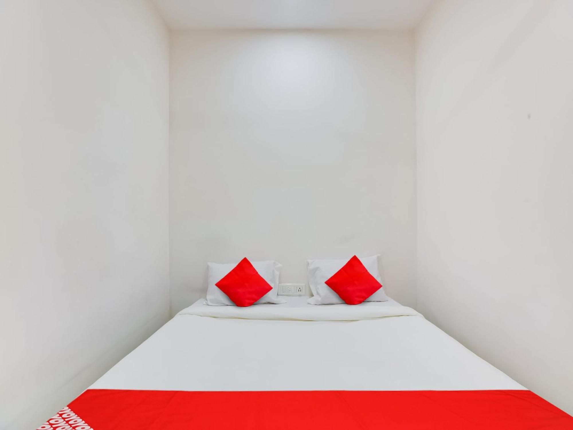 Hotel O Manjushree Boarding & Lodging Nearby Dr.Br Ambedkar Stadium Basveshwar Nagar บังกาลอร์ ภายนอก รูปภาพ