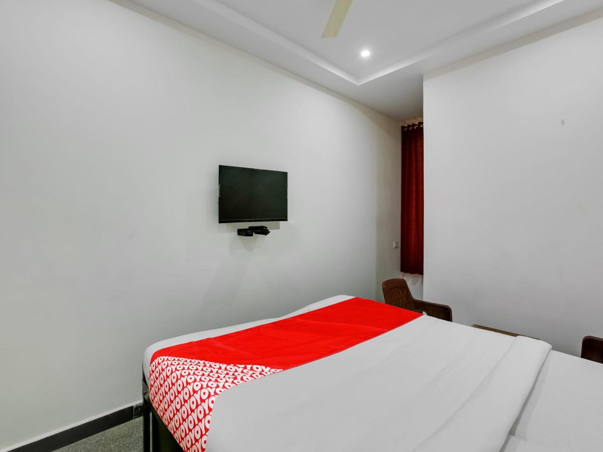 Hotel O Manjushree Boarding & Lodging Nearby Dr.Br Ambedkar Stadium Basveshwar Nagar บังกาลอร์ ภายนอก รูปภาพ