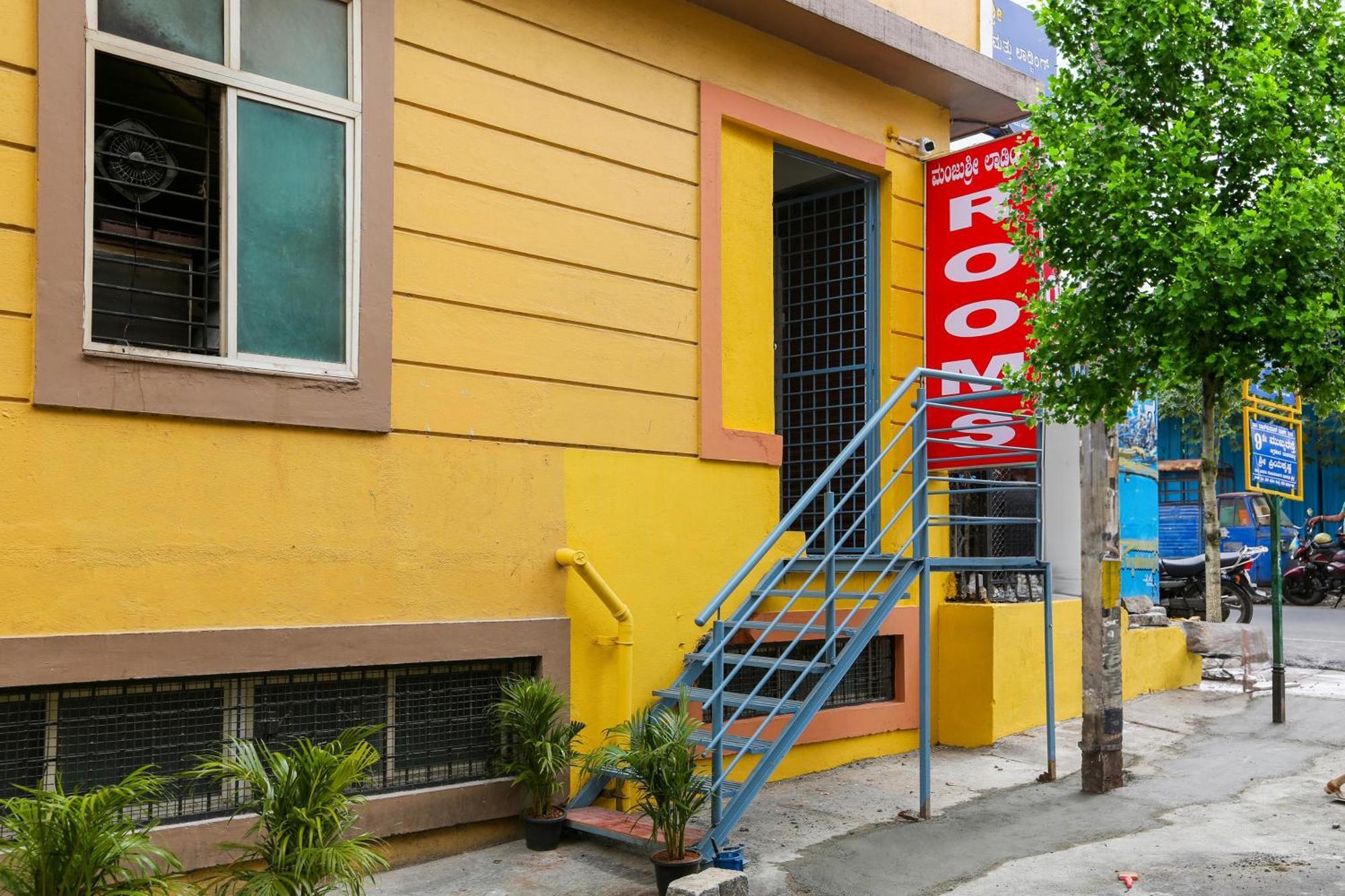 Hotel O Manjushree Boarding & Lodging Nearby Dr.Br Ambedkar Stadium Basveshwar Nagar บังกาลอร์ ภายนอก รูปภาพ