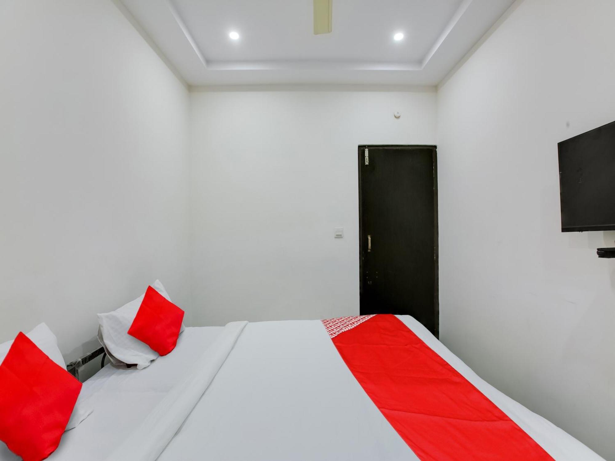 Hotel O Manjushree Boarding & Lodging Nearby Dr.Br Ambedkar Stadium Basveshwar Nagar บังกาลอร์ ภายนอก รูปภาพ